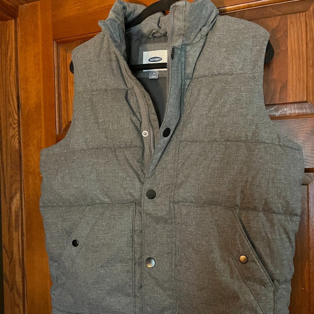 Men's Old Navy Puffer Vest - Medium